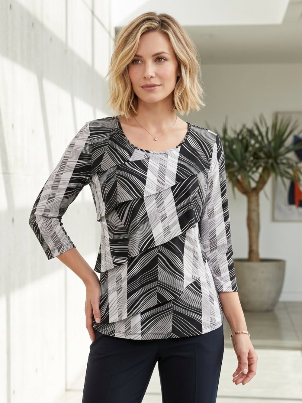 Worthington Tiered Ruffle Blouse Y2K Office Siren‎ Abstract Top Size M Retro 90s